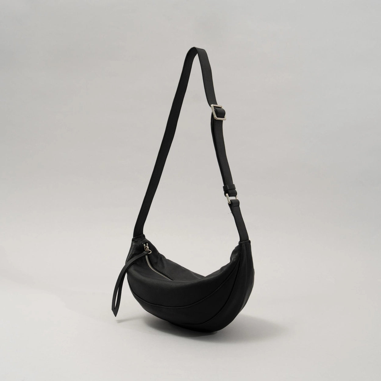 Mardi; mardi mercredi; 韓國代購；代購；korea; bag; leather; handbag; 牛皮；羊皮；手袋；皮袋；bucks & leather; fashion; 時裝； 韓國；正貨；正版；正品；韓國直送；代購直送；衛衣；hoodie; 東大門