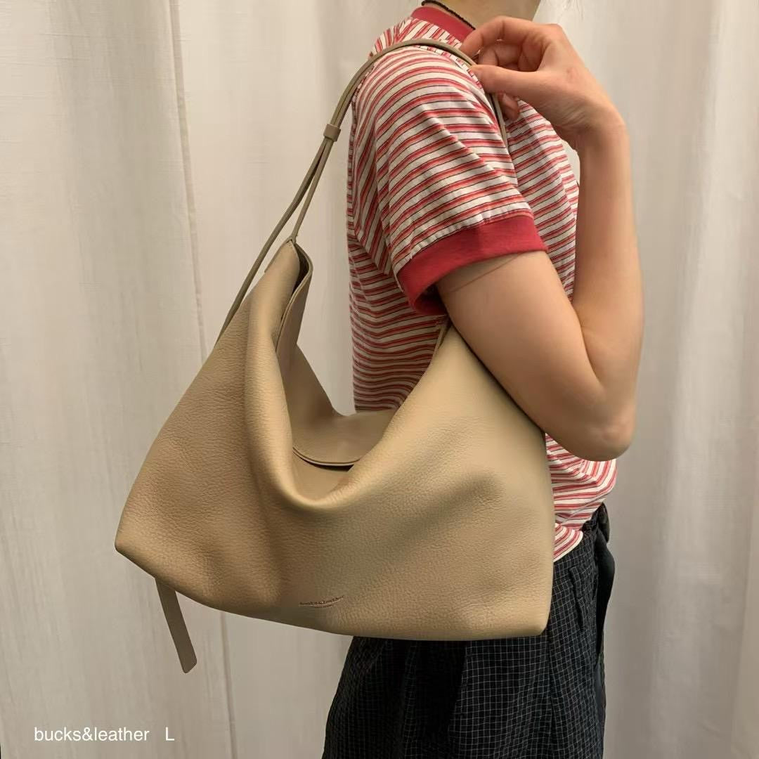 B120L磁石扣實用Tote Bag （大）