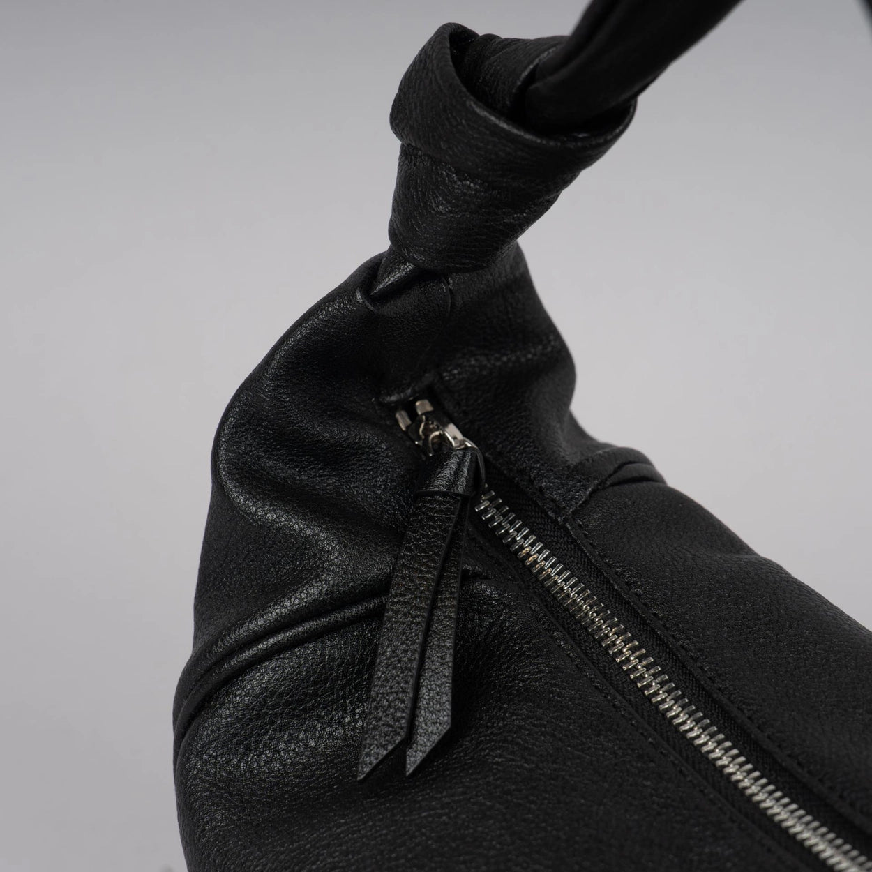 Mardi; mardi mercredi; 韓國代購；代購；korea; bag; leather; handbag; 牛皮；羊皮；手袋；皮袋；bucks & leather; fashion; 時裝； 韓國；正貨；正版；正品；韓國直送；代購直送；衛衣；hoodie; 東大門