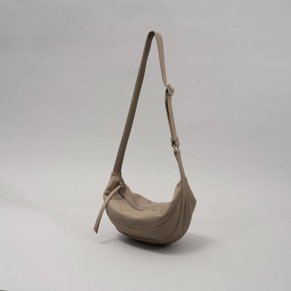 Mardi; mardi mercredi; 韓國代購；代購；korea; bag; leather; handbag; 牛皮；羊皮；手袋；皮袋；bucks & leather; fashion; 時裝； 韓國；正貨；正版；正品；韓國直送；代購直送；衛衣；hoodie; 東大門