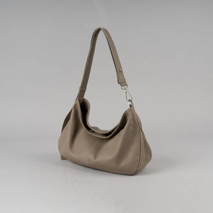 Mardi; mardi mercredi; 韓國代購；代購；korea; bag; leather; handbag; 牛皮；羊皮；手袋；皮袋；bucks & leather; fashion; 時裝； 韓國；正貨；正版；正品；韓國直送；代購直送；衛衣；hoodie; 東大門