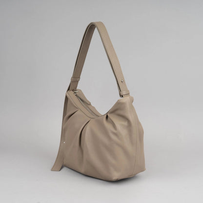 Mardi; mardi mercredi; 韓國代購；代購；korea; bag; leather; handbag; 牛皮；羊皮；手袋；皮袋；bucks & leather; fashion; 時裝； 韓國；正貨；正版；正品；韓國直送；代購直送；衛衣；hoodie; 東大門